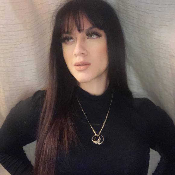 Meet your Posher, Fanny - Picture 1 of 1